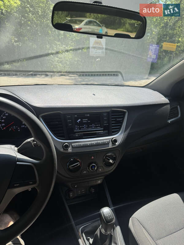 Седан Hyundai Accent 2018 в Києві