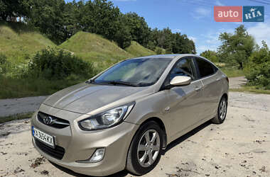 Седан Hyundai Accent 2012 в Києві