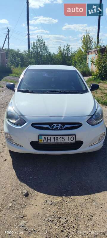 Седан Hyundai Accent 2013 в Слов'янську