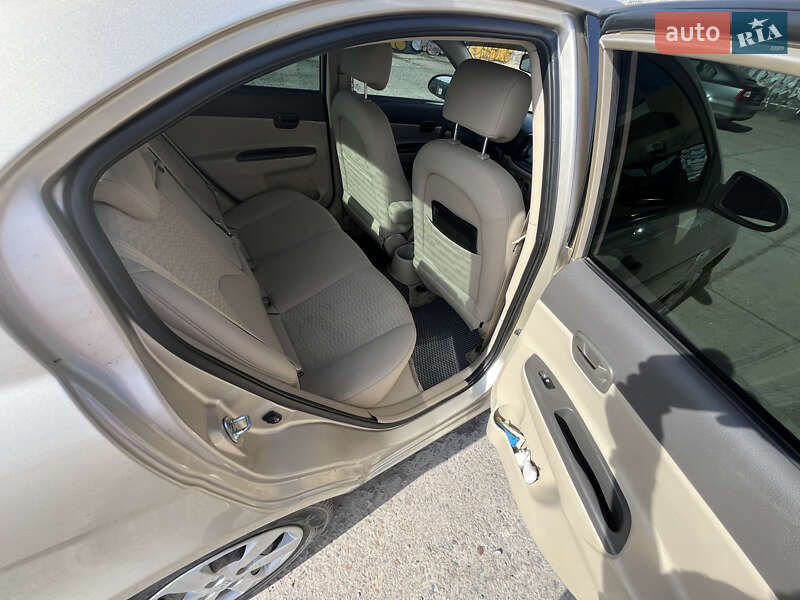 Седан Hyundai Accent 2009 в Запорожье