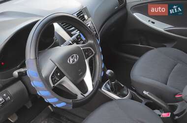 Седан Hyundai Accent 2012 в 