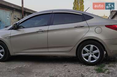 Седан Hyundai Accent 2012 в 