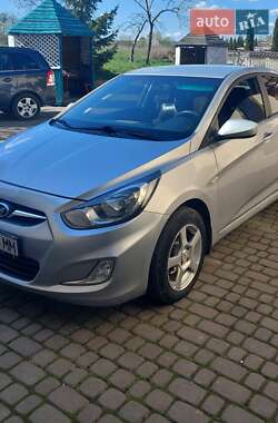 Седан Hyundai Accent 2011 в Львові