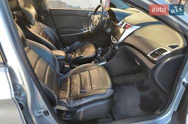 Седан Hyundai Accent 2011 в 