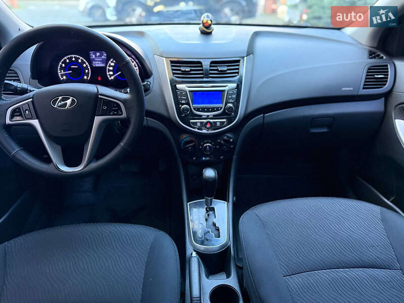 Седан Hyundai Accent 2012 в Черкассах