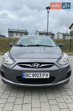 Седан Hyundai Accent 2013 в Львове