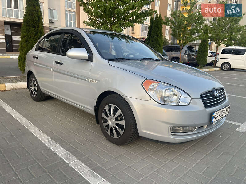 Седан Hyundai Accent 2007 в Киеве