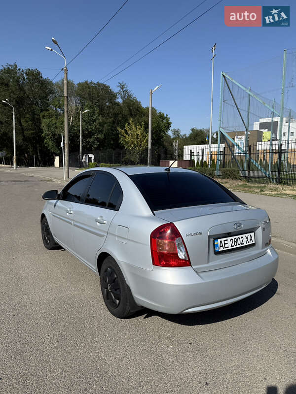 Седан Hyundai Accent 2008 в Днепре