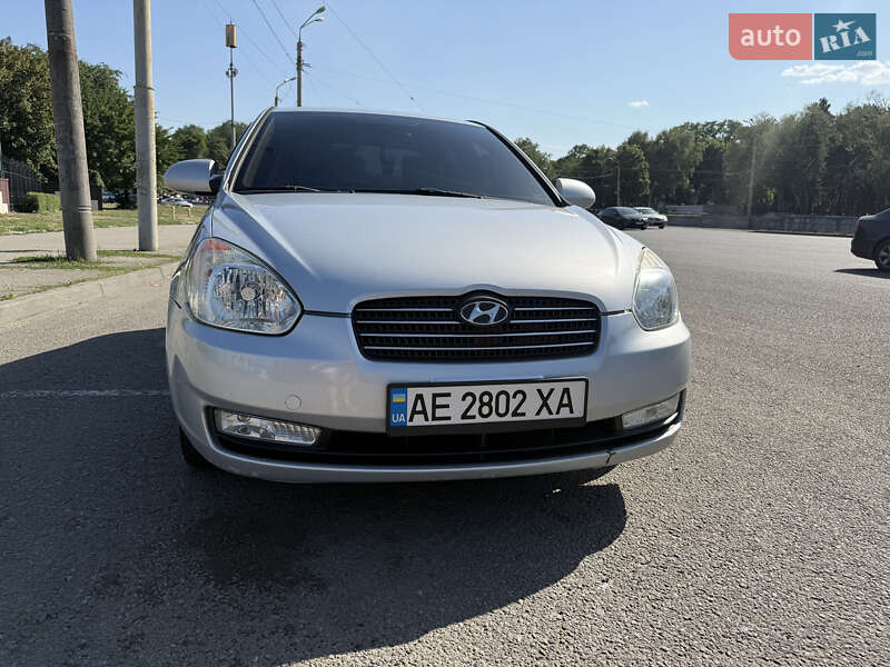 Седан Hyundai Accent 2008 в Днепре