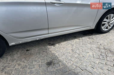 Седан Hyundai Accent 2011 в 