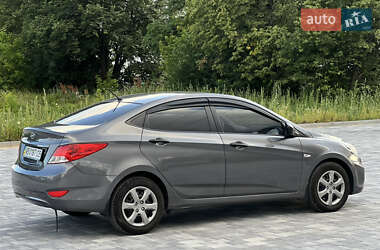 Седан Hyundai Accent 2013 в 