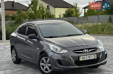 Седан Hyundai Accent 2013 в 