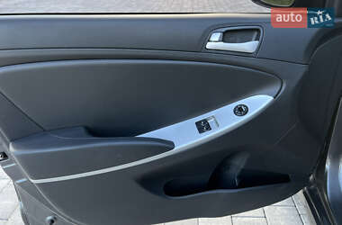 Седан Hyundai Accent 2013 в 