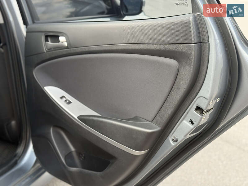 Седан Hyundai Accent 2019 в Днепре
