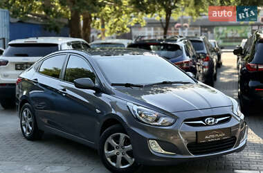 Седан Hyundai Accent 2011 в 