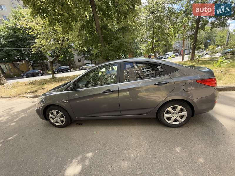 Седан Hyundai Accent 2013 в Виннице