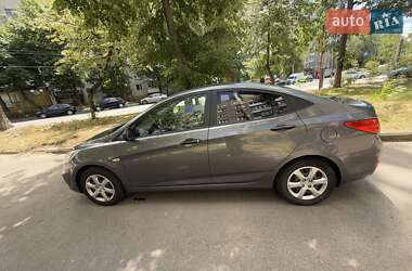 Седан Hyundai Accent 2013 в 
