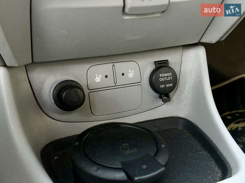 Седан Hyundai Accent 2008 в Харькове