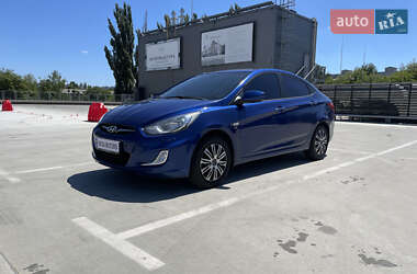 Седан Hyundai Accent 2012 в Києві