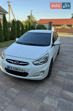 Седан Hyundai Accent 2012 в Оржице