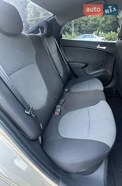 Седан Hyundai Accent 2011 в 