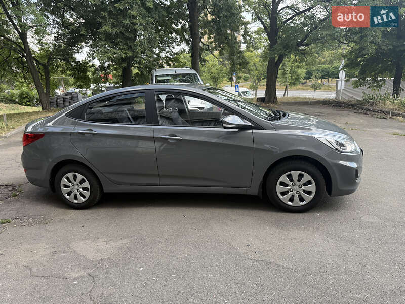 Седан Hyundai Accent 2019 в Киеве