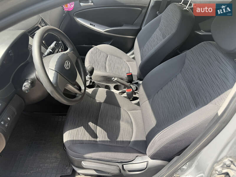 Седан Hyundai Accent 2019 в Киеве