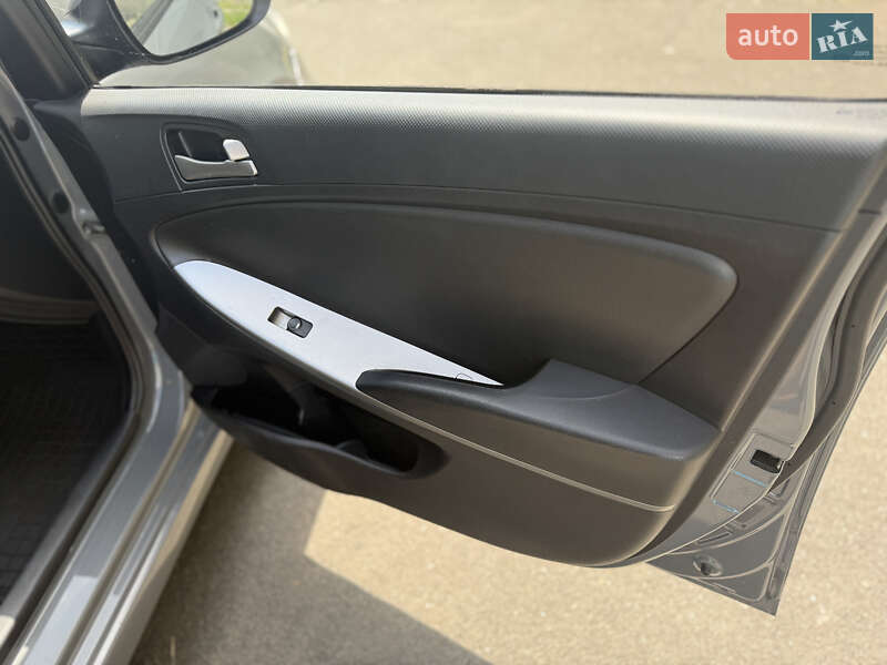 Седан Hyundai Accent 2019 в Киеве