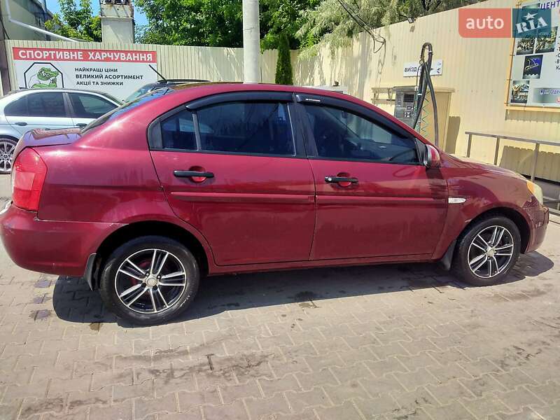 Hyundai Accent 2008