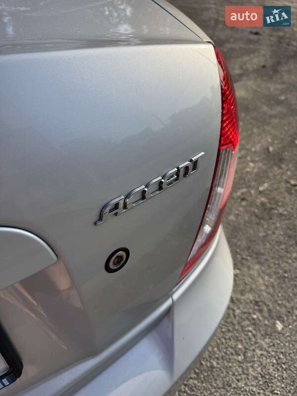 Седан Hyundai Accent 2008 в Борщеве
