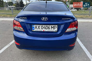 Седан Hyundai Accent 2013 в 