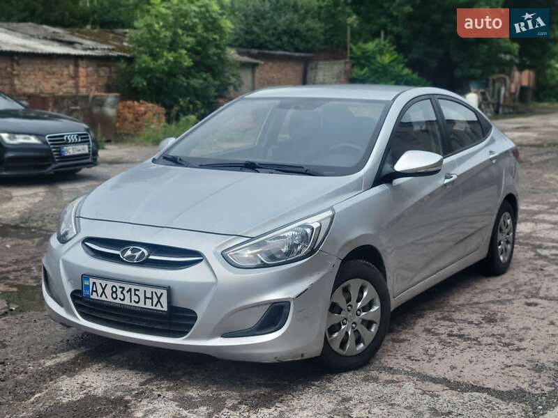 Седан Hyundai Accent 2016 в Львове