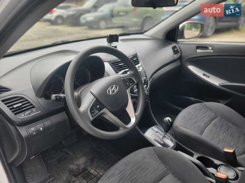 Седан Hyundai Accent 2016 в Львове