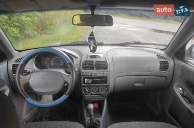 Лифтбек Hyundai Accent 2000 в 