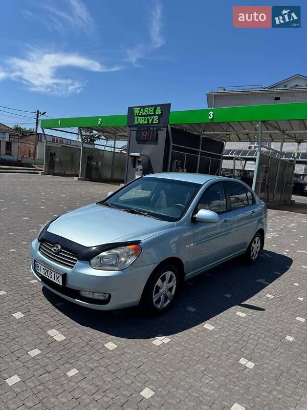 Седан Hyundai Accent 2009 в Кременчуге