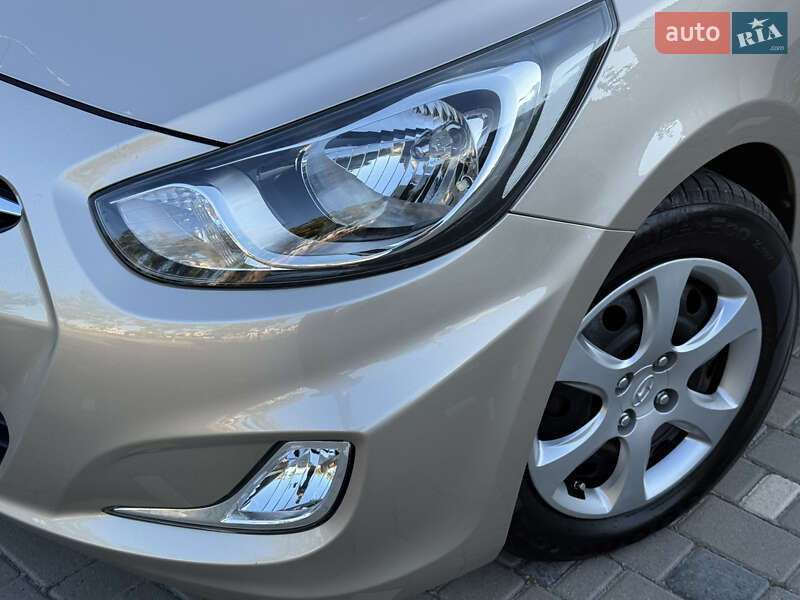 Седан Hyundai Accent 2013 в Одессе