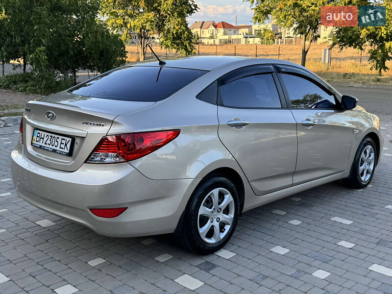 Седан Hyundai Accent 2013 в Одессе