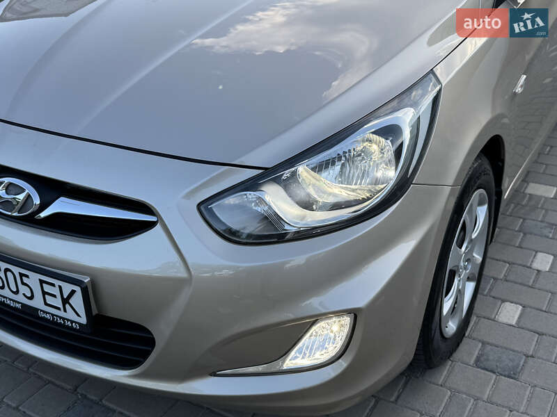 Седан Hyundai Accent 2013 в Одессе