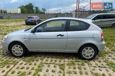 Хэтчбек Hyundai Accent 2008 в 
