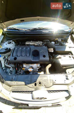 Хэтчбек Hyundai Accent 2008 в 