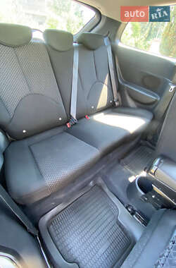 Хэтчбек Hyundai Accent 2008 в 