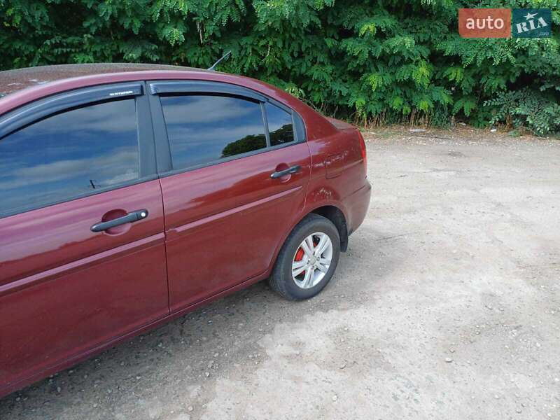 Седан Hyundai Accent 2008 в Киеве