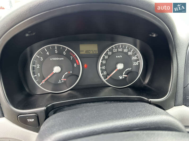 Хэтчбек Hyundai Accent 2008 в Ивано-Франковске