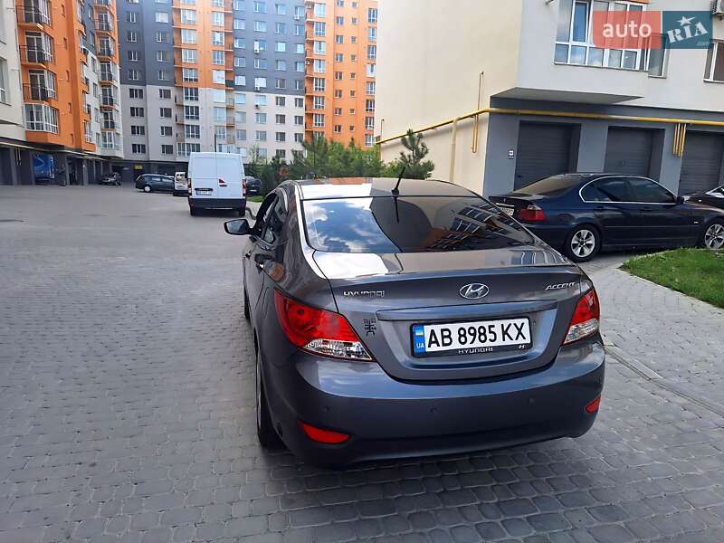 Седан Hyundai Accent 2013 в Виннице