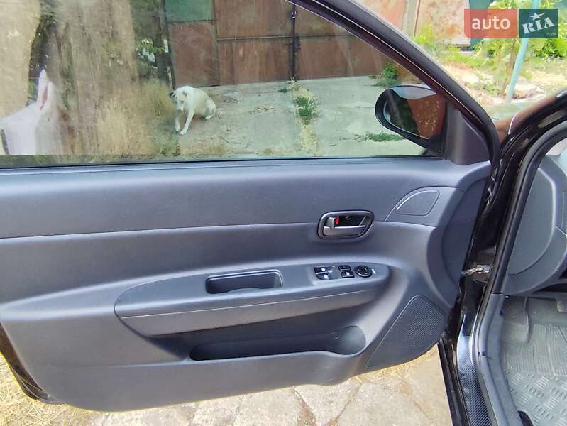 Хетчбек Hyundai Accent 2008 в Великодолинському