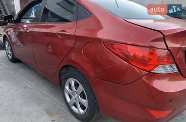 Седан Hyundai Accent 2013 в 