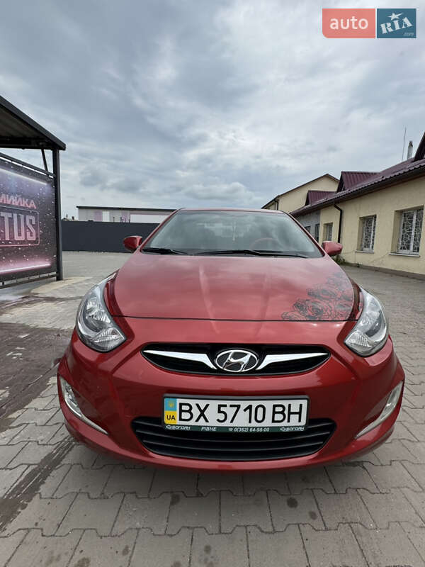 Седан Hyundai Accent 2012 в Славуті