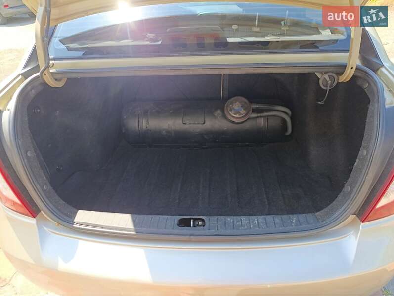 Седан Hyundai Accent 2008 в Черновцах