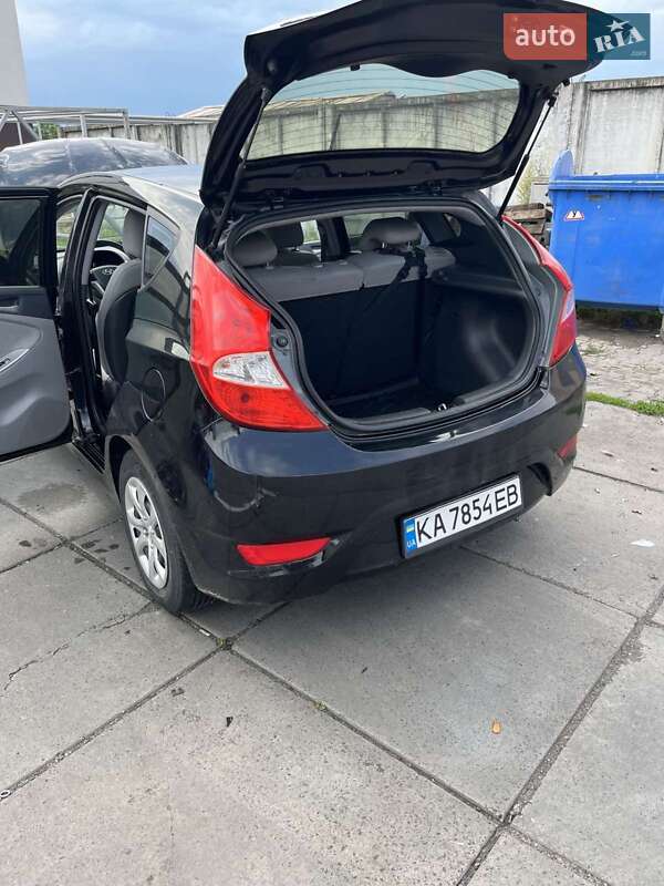 Хэтчбек Hyundai Accent 2013 в Киеве фото 14 Хэтчбек Hyundai Accent 2013 в Киеве