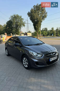 Седан Hyundai Accent 2013 в 